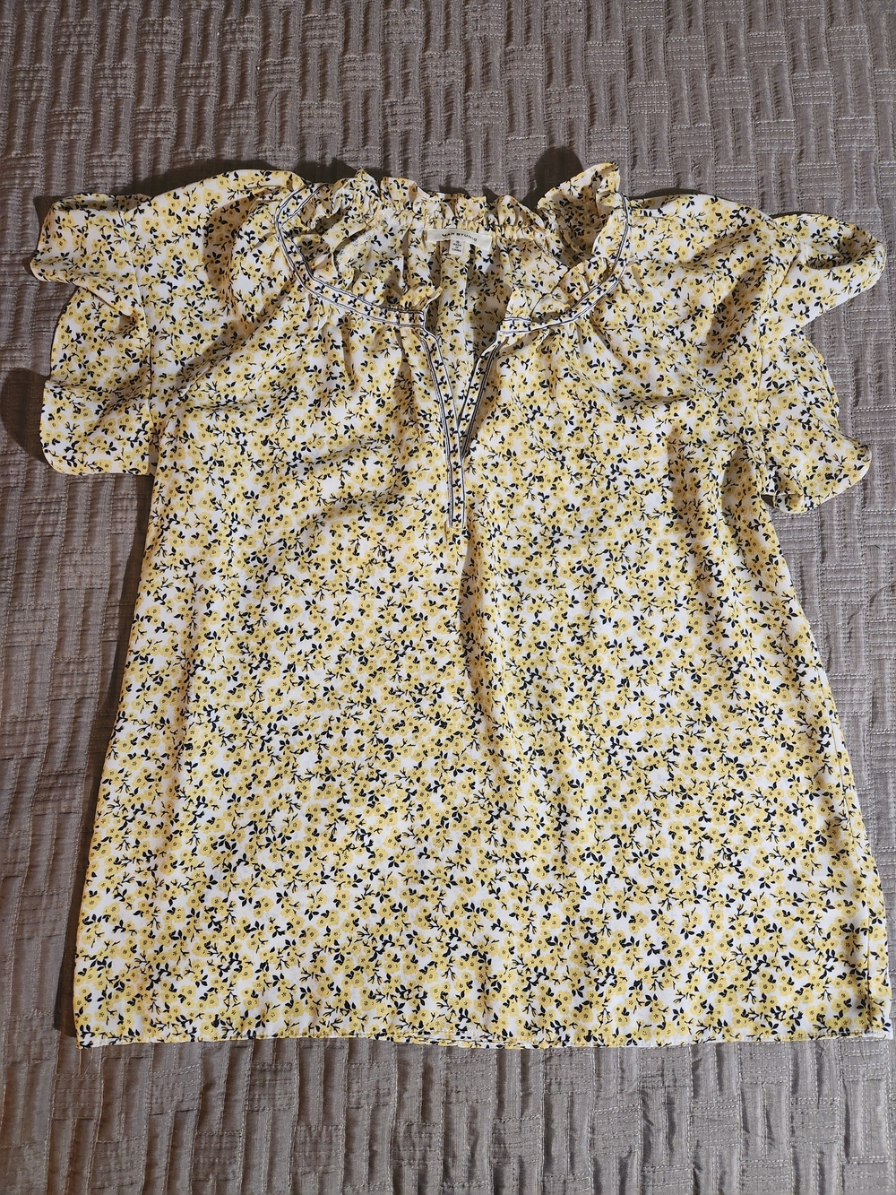 Max Studio Yellow Floral Ruffle Sleeve Blouse